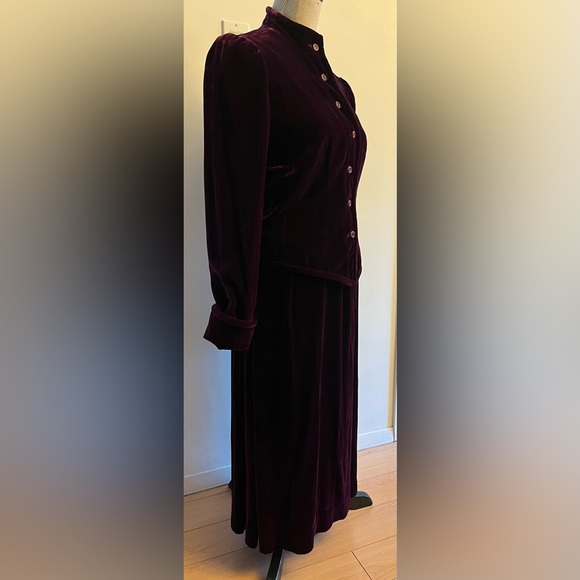 Vintage Saks Fifth Avenue Velvet Jacket & Skirt Sz 10 Eggplant Purple Silk Blend - Picture 3 of 15